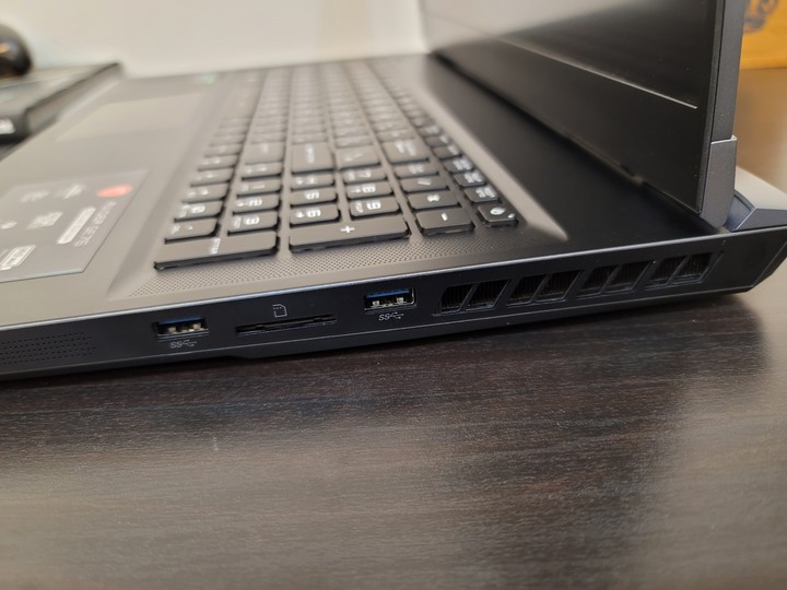 不能出國就改敗家吧 MSI Raider GE76 12U開箱12代i9配3080Ti