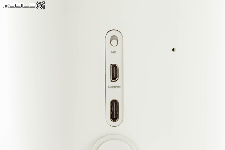 Samsung The Freestyle 迷你行動投影機試用 小巧身形卻能智慧投放大畫面感受