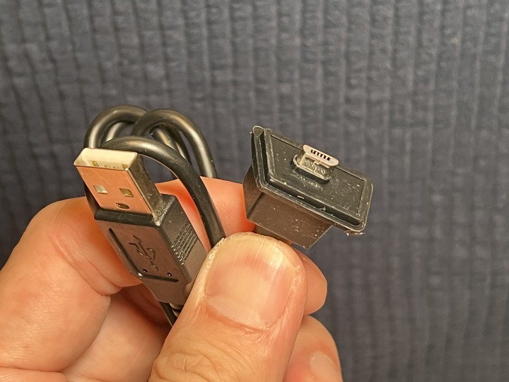 ［小薛日本外送甘苦談］DOD KSB88 安全帽用前後行車紀錄器開箱