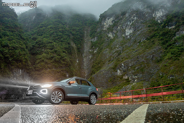Volkswagen 小改款 T-Roc 中橫試駕|時尚、有型,而且還很 Rock!