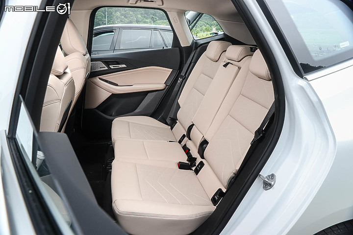 BMW 220i Active Tourer Luxury 大改款試駕｜不只iDrive 8.0，你得再重新認識一次這輛BMW！