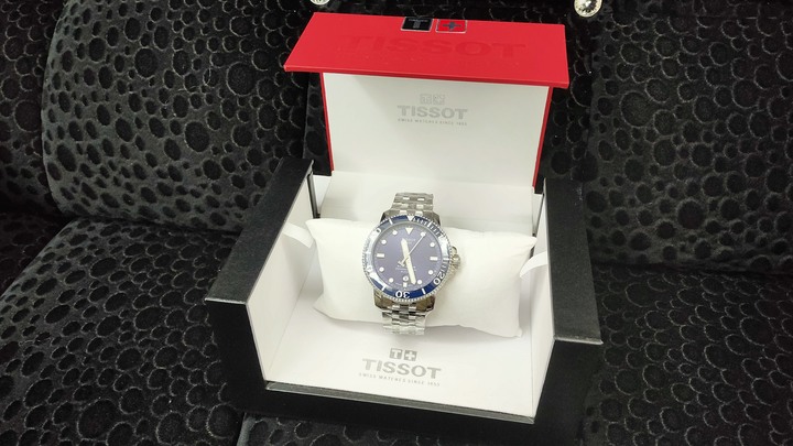 天梭Tissot seastar 1000 powermatic 80 silicium 矽游絲版本 開箱 (T1204071104101)
