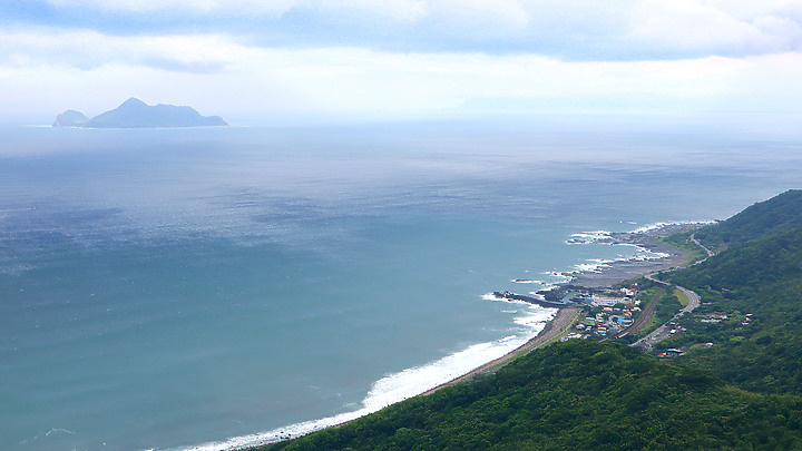 宜蘭頭城｜草嶺古道．大里入口｜180度蔚藍龜山島海景