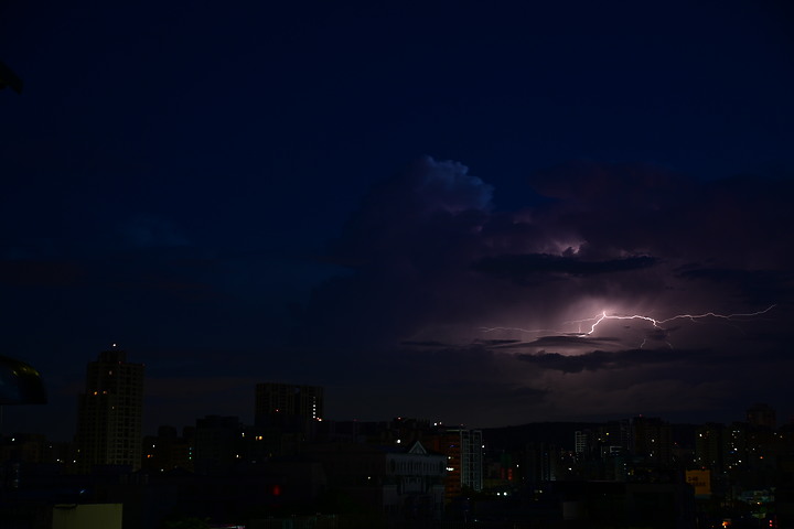 Nikon Z fc+DX 18-140mm雷打穀雨前，無水種大田；雷打穀雨後，高山種水稻。今年可能雨水多。