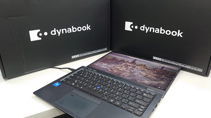 13.3吋輕薄筆電開箱 Dynabook X30L-J