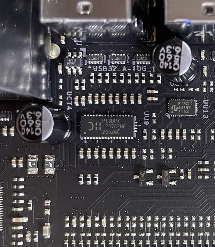 【開箱】女武神 Z690A VALKYRIE 主機版 DDR4