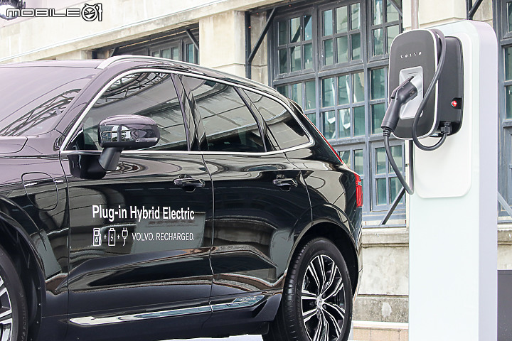 【採訪】Volvo 22.5 年式 V60、XC60、XC90 之 T8 Recharge 動力上市,另新增入門 Momentum 車型!