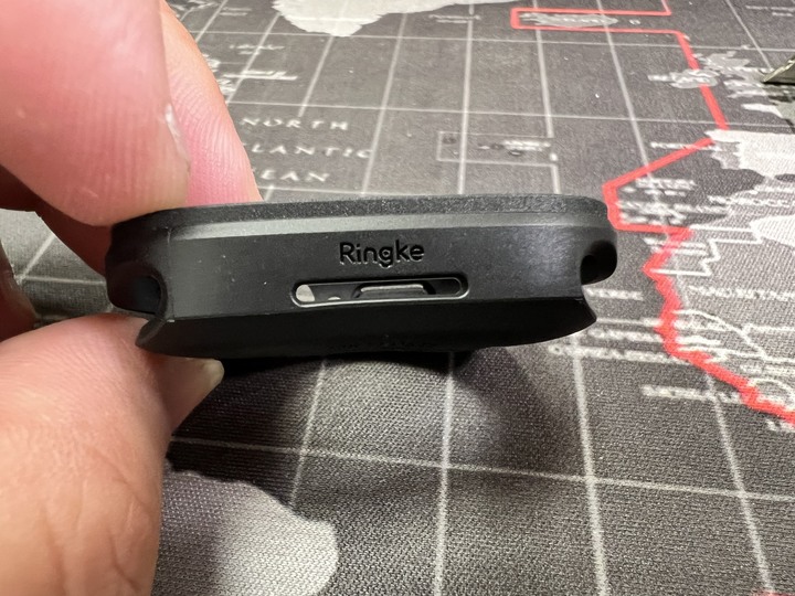 [分享文] Apple Watch 7 + Rearth Ringke Apple Watch 環保矽膠運動錶帶 + Rearth Ringke Apple Watch 抗震保護殼