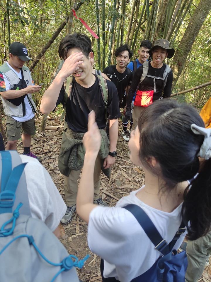 十九人的水雲三星之鳥嘴山(上島山)雲海白牆之旅