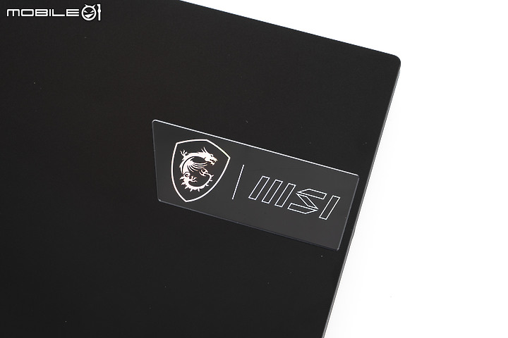 MSI Stealth 15M B12UE 測試報告|換上都會風的輕薄電競筆電!