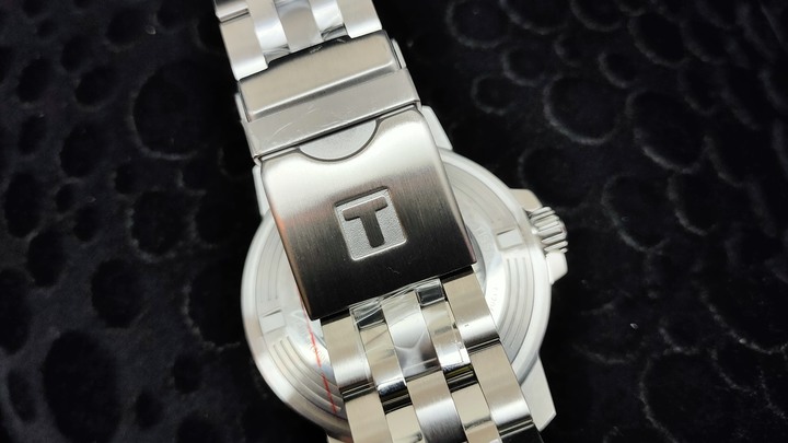 天梭Tissot seastar 1000 powermatic 80 silicium 矽游絲版本 開箱 (T1204071104101)