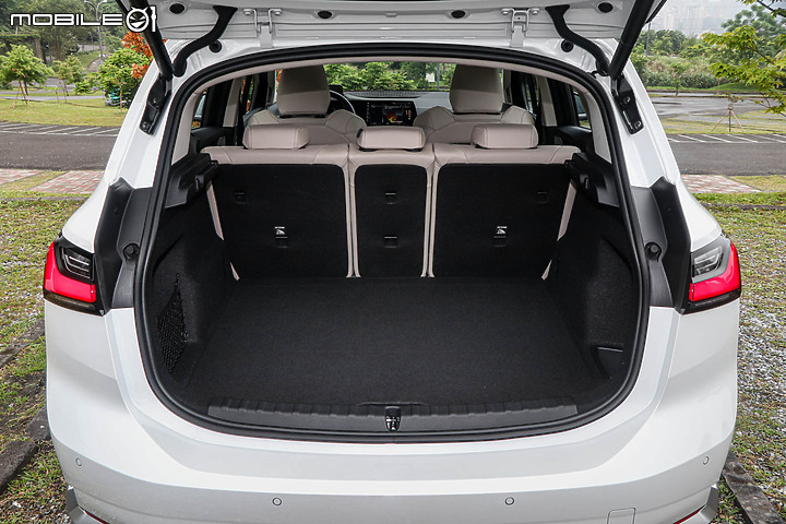 BMW 220i Active Tourer Luxury 大改款試駕｜不只iDrive 8.0，你得再重新認識一次這輛BMW！