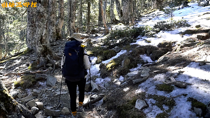 點我看大圖 【雪山主東峰】積雪達五年最厚|雪白色圈谷|圓糖混哪裡全新登山冒險節目!