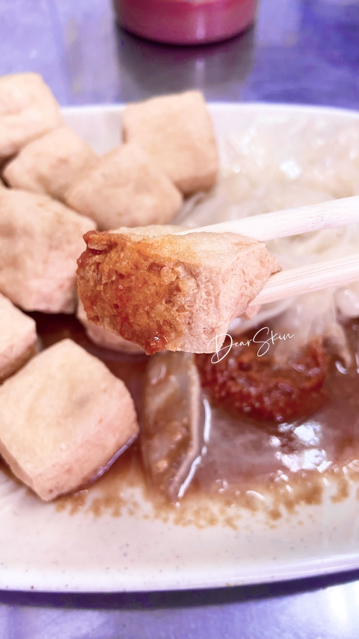 舊石牌火車站前張家臭豆腐