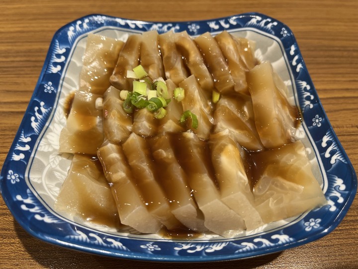 [食記] 第七棟熗鍋麵，台灣新北板橋，大碗好吃蒜香十足牛肉熗鍋麵！