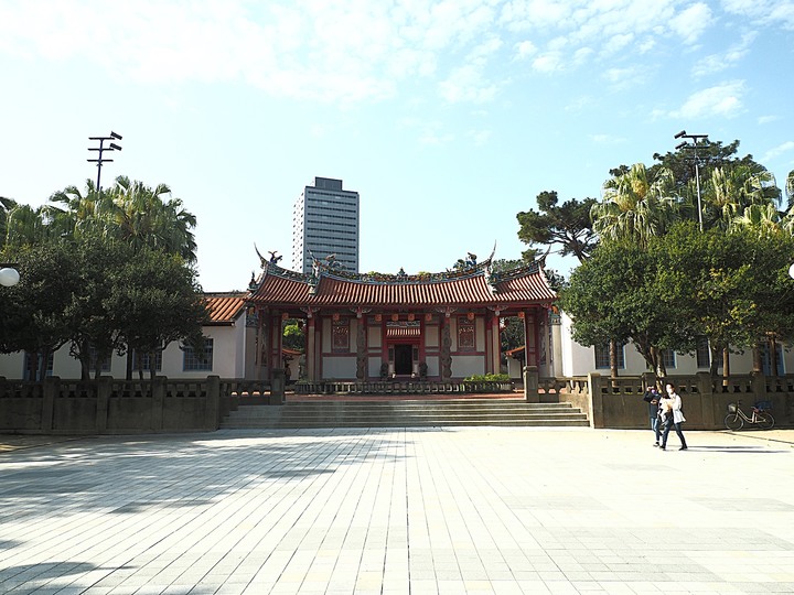 南大路警察宿舍、新竹市孔廟與新竹公園 — 新竹市區春遊散策集錦之五