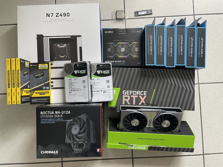 【開箱】聯力O11 Dynamic MINI 機殼內加裝14吋螢幕