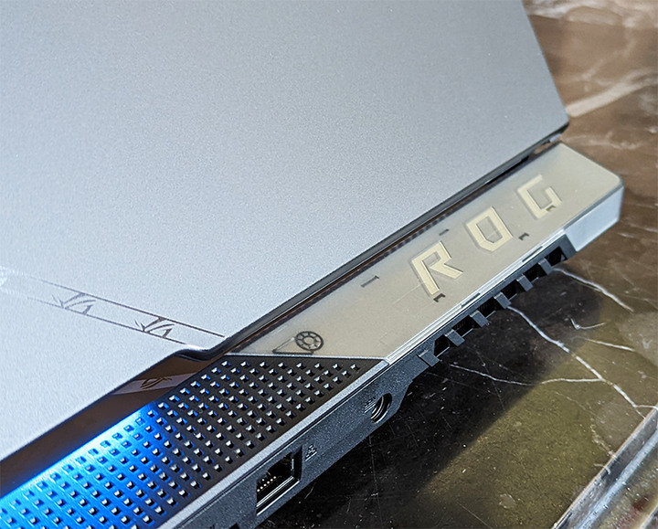 Road to SCAR…ROG SCAR 17 G733ZM開箱