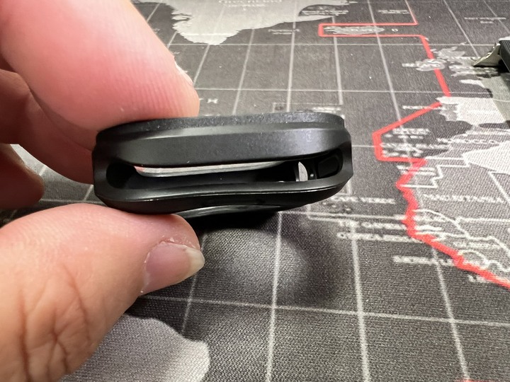 [分享文] Apple Watch 7 + Rearth Ringke Apple Watch 環保矽膠運動錶帶 + Rearth Ringke Apple Watch 抗震保護殼