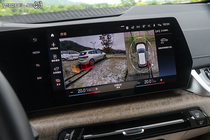 BMW 220i Active Tourer Luxury 大改款試駕｜不只iDrive 8.0，你得再重新認識一次這輛BMW！