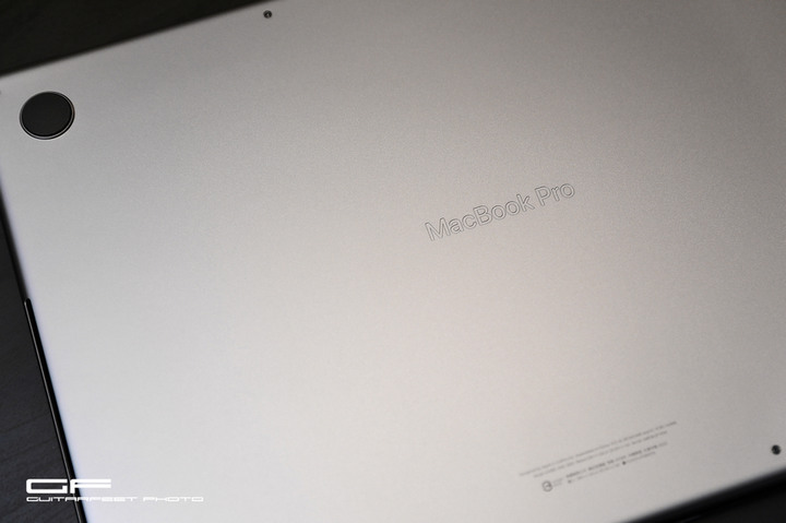 來點瀏海 - Apple MacBook Pro 16吋 簡易開箱