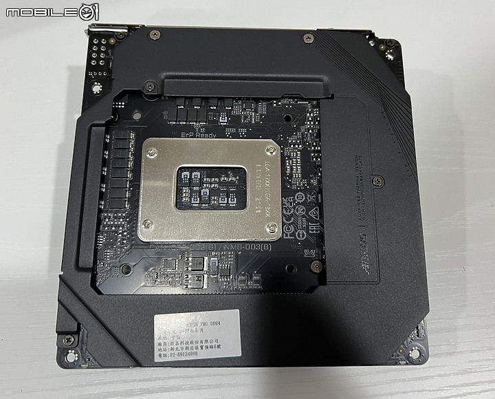 小鷹ITX出擊 AORUS B660I AX DDR4 與 i5 特供版 12490F 入手開箱