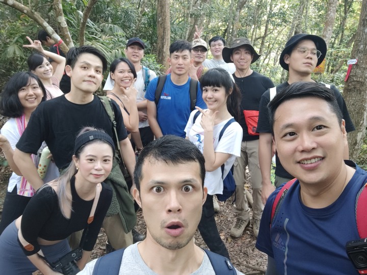 十九人的水雲三星之鳥嘴山(上島山)雲海白牆之旅