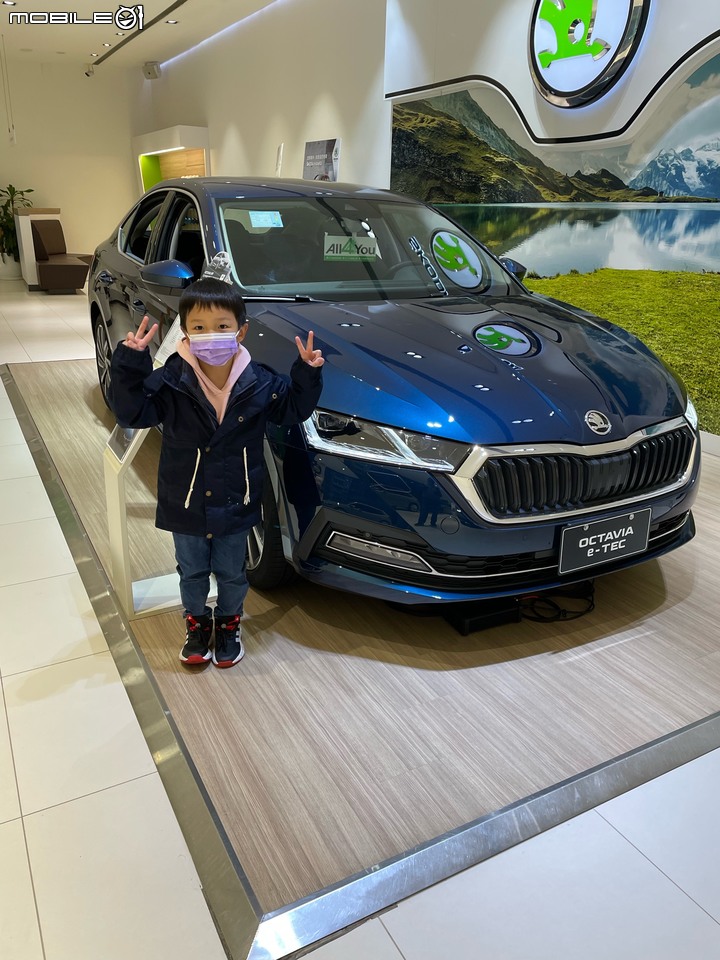 我的第一台歐洲車Škoda Octavia mk4 1.5斜背款