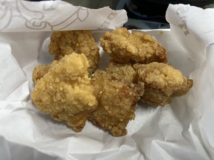 [食記] 日南慈德宮廟前小吃，台灣台中大甲，平價好吃受在地人歡迎的香酥雞柳羹麵