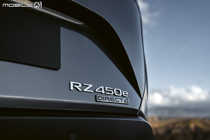 【海外新訊】Lexus RZ 450e正式亮相,前後雙馬達、DIRECT4四驅技術上身!