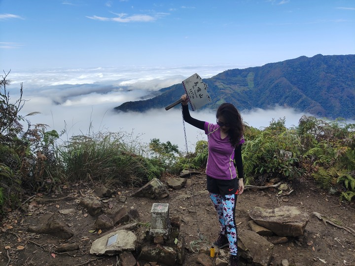十九人的水雲三星之鳥嘴山(上島山)雲海白牆之旅