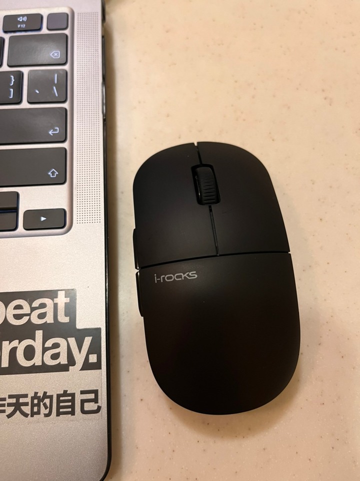 一次入手兩把平價靜音滑鼠 irocks M23R、irocks M26R