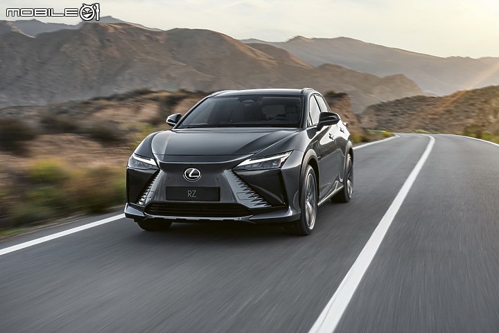 【海外新訊】Lexus RZ 450e正式亮相,前後雙馬達、DIRECT4四驅技術上身!
