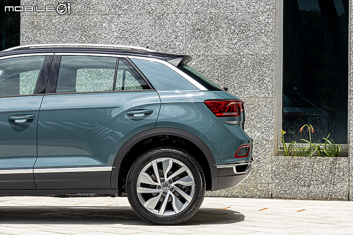 Volkswagen 小改款 T-Roc 中橫試駕｜時尚、有型，而且還很 Rock！