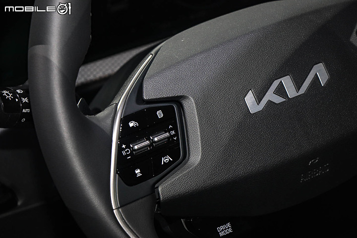 【採訪】較預售價再調漲!Kia EV6電動跨界休旅車158.9萬元起正式發表!