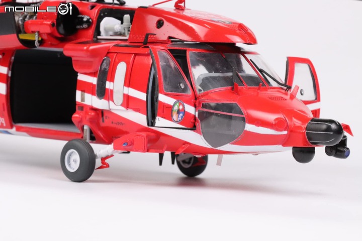 點我看大圖 1/35 空中勤務總隊 UH-60M-14 重裝型黑鷹直升機製作紀實