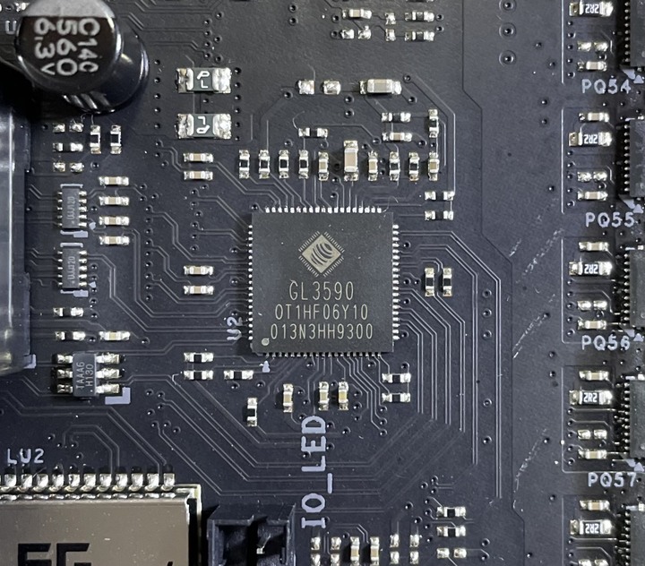 【開箱】女武神 Z690A VALKYRIE 主機版 DDR4