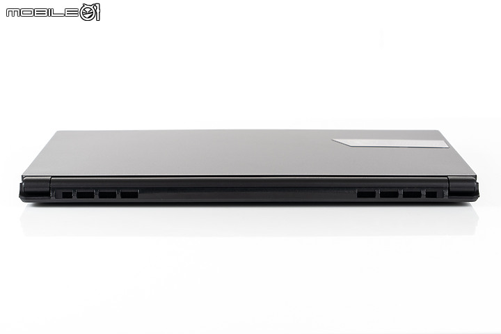 MSI Stealth 15M B12UE 測試報告|換上都會風的輕薄電競筆電!