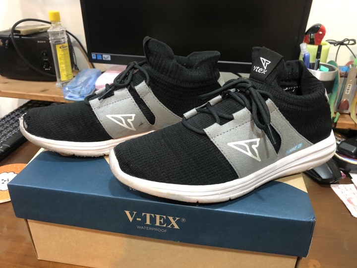 V-TEX 防水鞋是一雙不適合比較有強度運動的鞋
