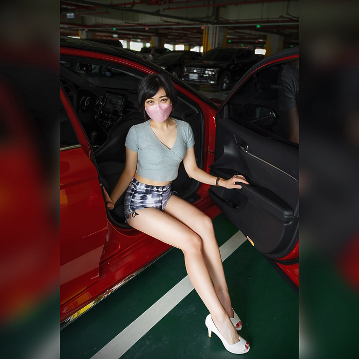 點我看大圖 2021 Camry Hybrid 8.5代 油電 旗艦紅 微開箱&四個月使用心得
