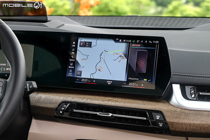 BMW 220i Active Tourer Luxury 大改款試駕|不只iDrive 8.0,你得再重新認識一次這輛BMW!