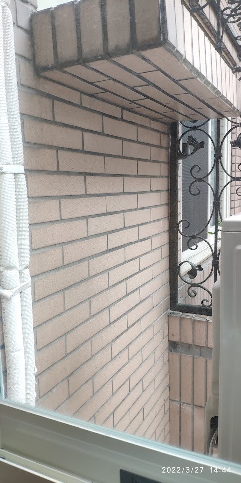 4 坪的房間要裝分離式...但空間只剩下冷氣窗台可安裝