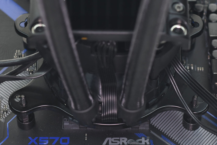 MSI MEG CORELIQUID S360一體式水冷簡介及測試