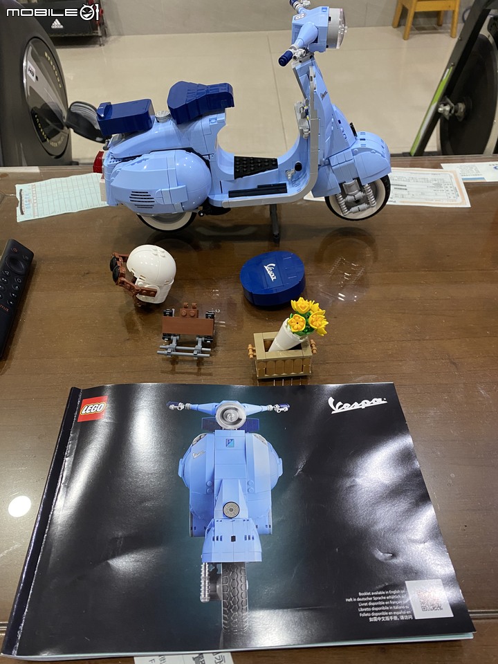 樂高 LEGO 10298 Vespa 125...大改造