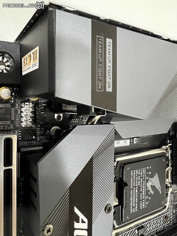 小鷹ITX出擊 AORUS B660I AX DDR4 與 i5 特供版 12490F 入手開箱
