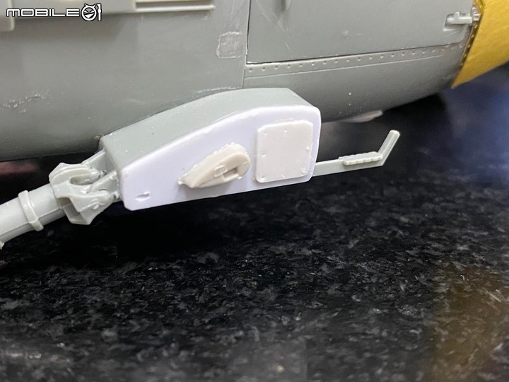 點我看大圖 1/35 空中勤務總隊 UH-60M-14 重裝型黑鷹直升機製作紀實