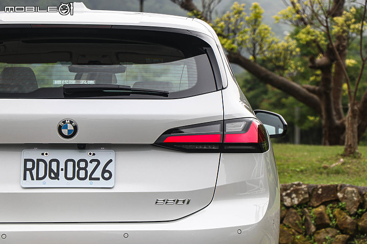 BMW 220i Active Tourer Luxury 大改款試駕|不只iDrive 8.0,你得再重新認識一次這輛BMW!