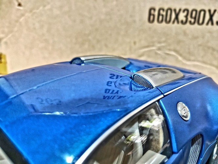 【模型分享】百年限定，舉世無雙！1/18 Bugatti Veyron EB 16.4 Bleu Centenaire Edition