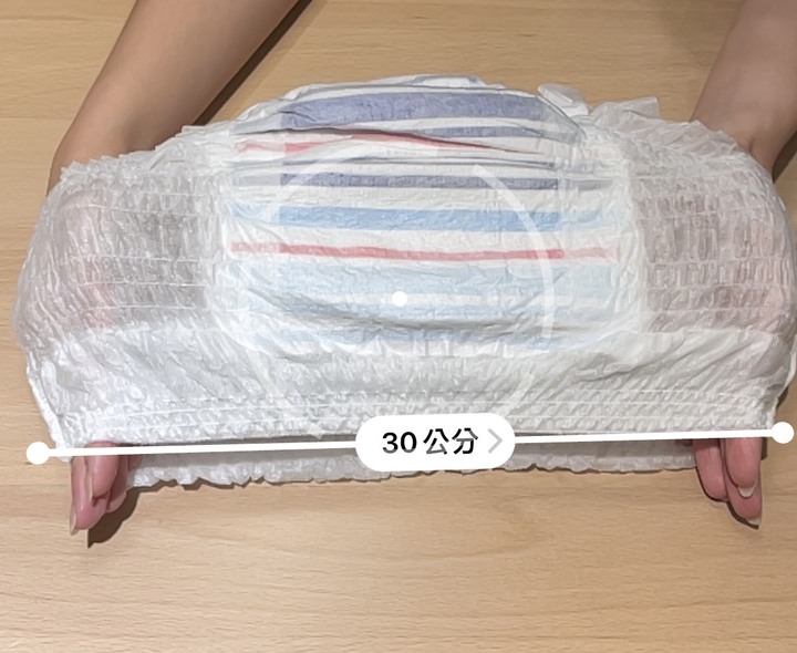 夜用尿布吸收力評比(巧虎安睡褲、滿意晚安褲、麗貝樂、大王夜晚褲)