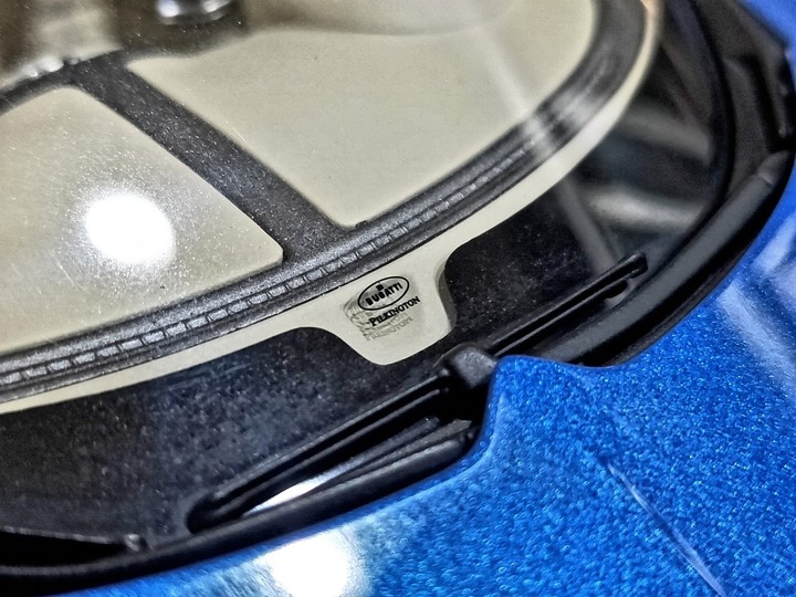 【模型分享】百年限定，舉世無雙！1/18 Bugatti Veyron EB 16.4 Bleu Centenaire Edition
